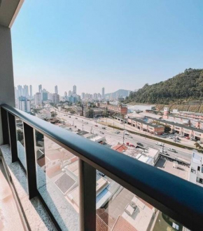 Loft decorado e equipado no Centro de Itajaí-SC